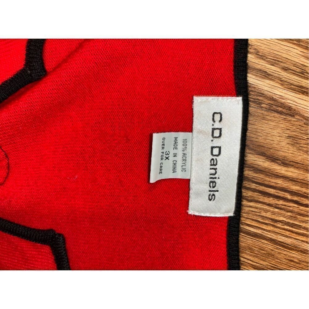 Cathy Daniel’s top - Picture 5 of 6